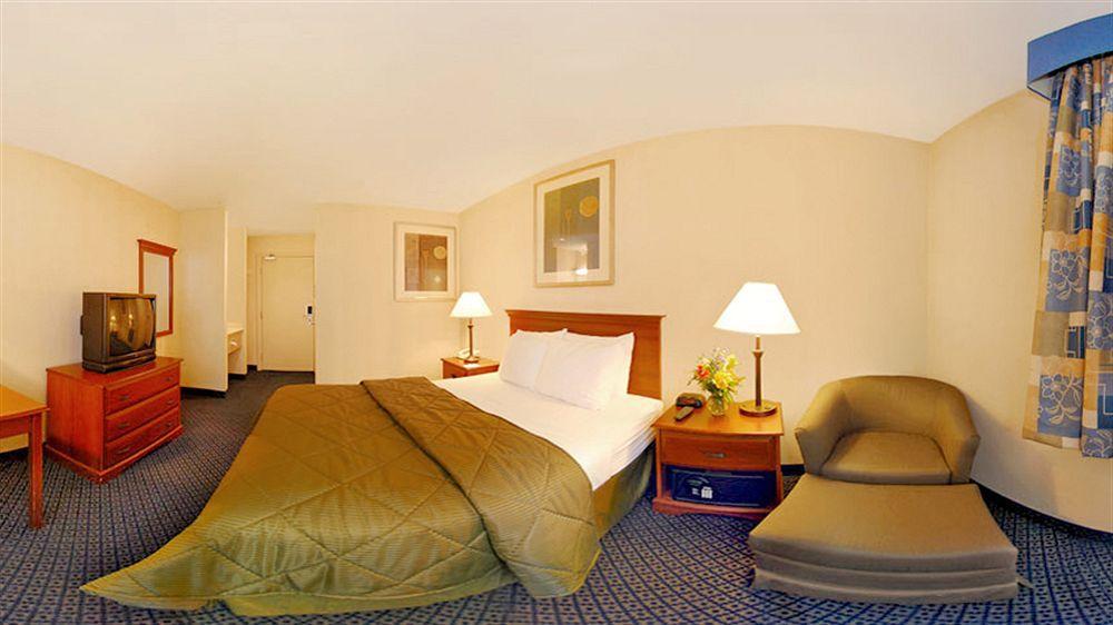 Towneplace Suites By Marriott Hadley Amherst Dış mekan fotoğraf