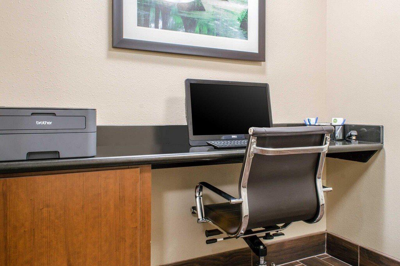 Towneplace Suites By Marriott Hadley Amherst Dış mekan fotoğraf