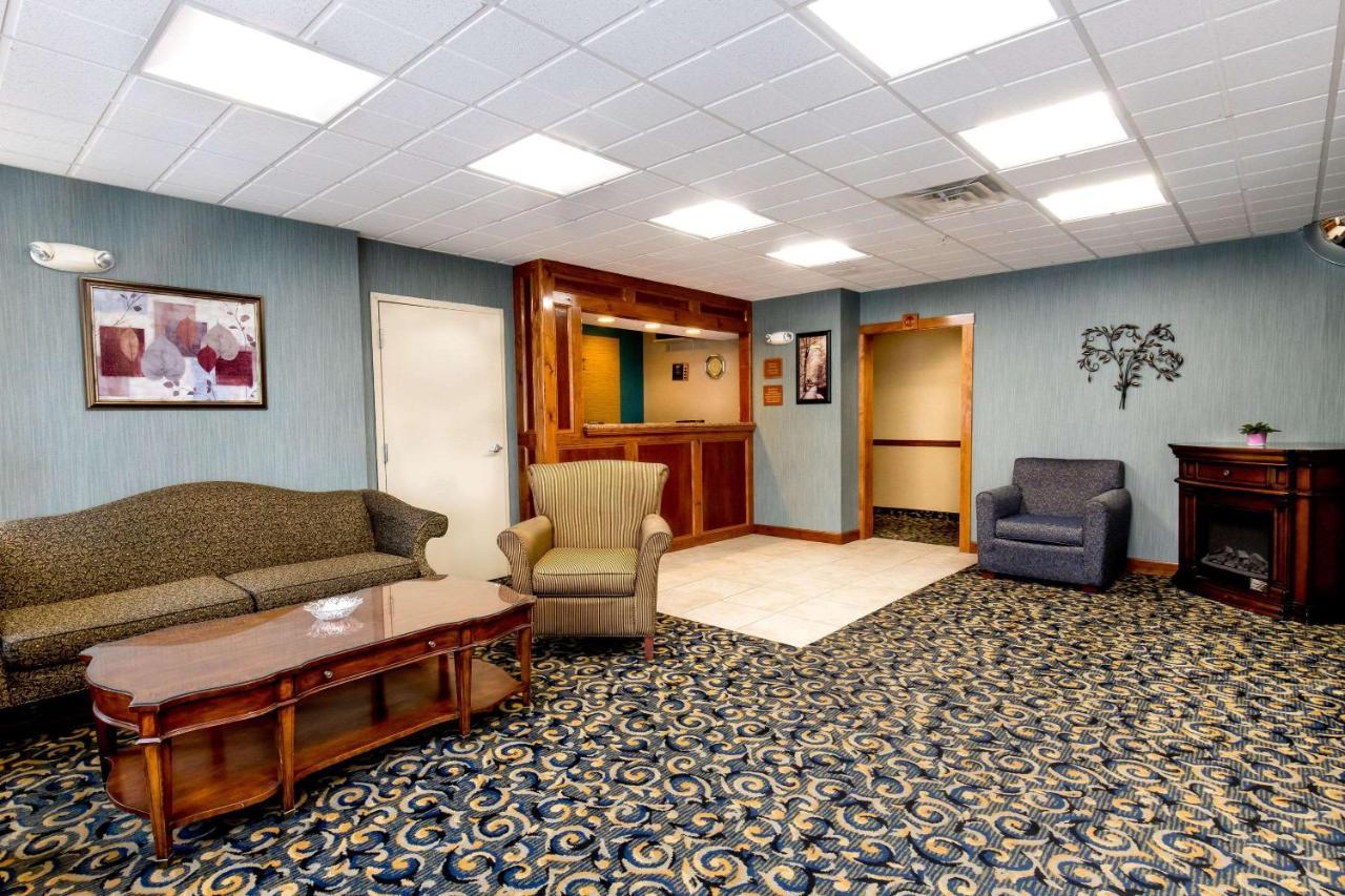 Towneplace Suites By Marriott Hadley Amherst Dış mekan fotoğraf